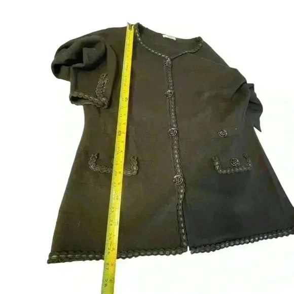 Weill black 100% wool cardigan with Rose front Buttons & Pockets *read Descripti - Picture 13 of 13